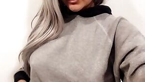 big sweater = no bra underneath