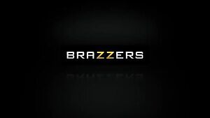 Brazzers-Extra Amenities: Lela Star and Sean Lawless