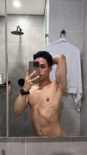 Gay Nipple Play Bathtub Chaturbate Hot Tub