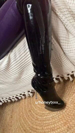 Shiny Boots Catsuit Latex