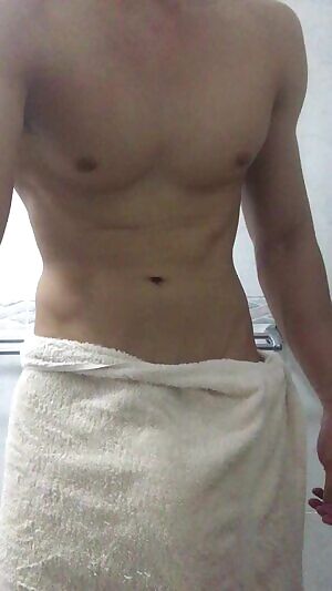 I keep forgetting how hot it is on this island 🥵