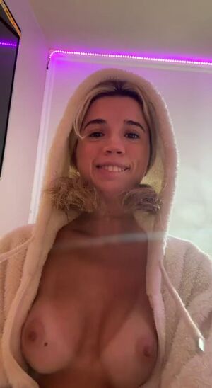 Midwest Milfs OnlyFans Teen Tits