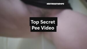 Girls Peeing/Pissing💦 Pee Peeing Piss Pissing