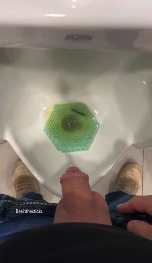 Gay Sluts Cock Kinky Pee Peeing