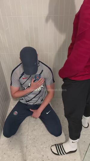 Twinks Boi Gay Male Masturbation Piss