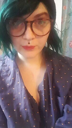 Jiggly Snapchat-style Reveal :P