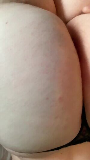 Thicc GF likes it face down