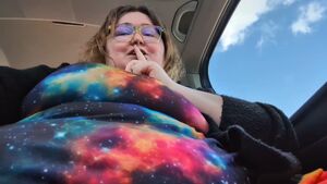 Girls Peeing/Pissing💦 BBW Chubby Diaper Pee