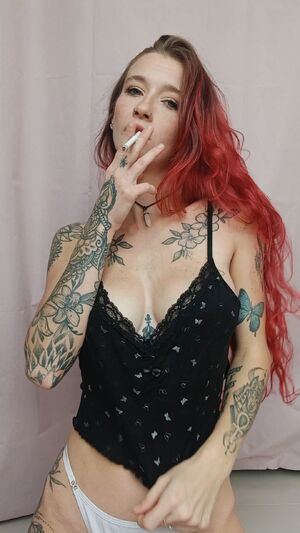 Smoking fetish Cute OnlyFans Tits