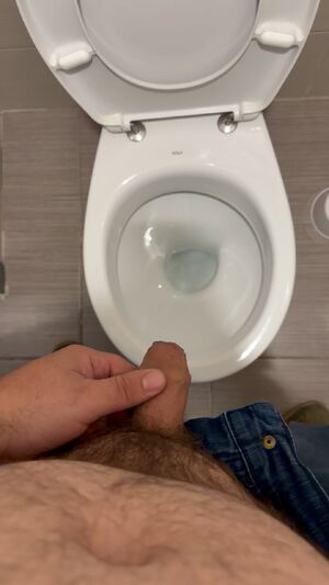 Male Pissing Piss Watersports