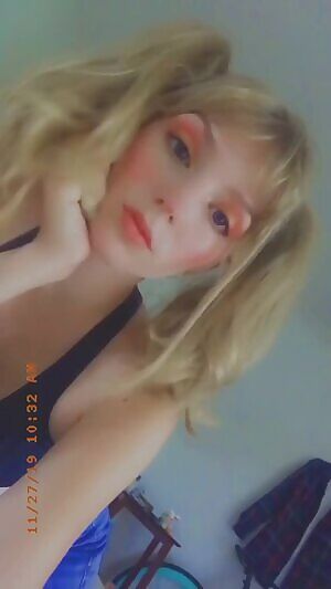 hi babes, sound on. ❤️ I made an OnlyFans, info in comments.