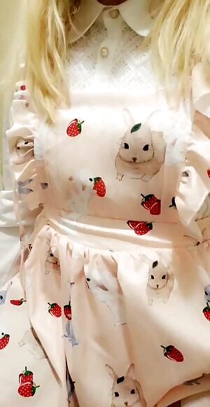 A pastel peek-a-boo!