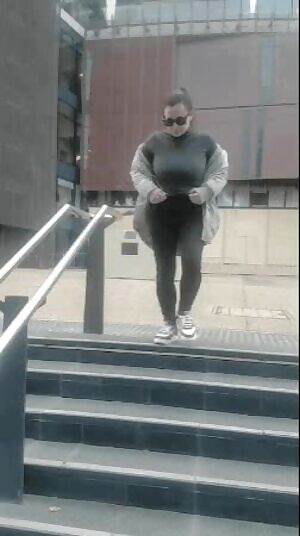 My Girlfriend+her Huge Tits in SloMo