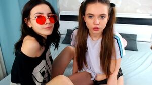 Lesbian Tongue Kissing Cam Camgirl Kiss