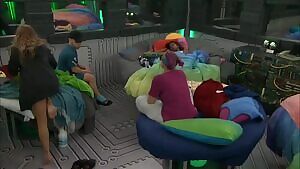 Haleigh's Ass 2018-07-23 19.31.Cam 2