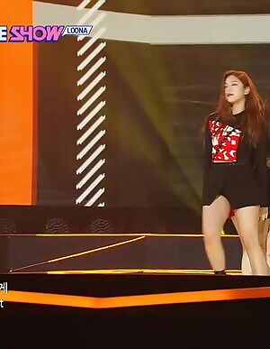 LOONA - Hyunjin & Olivia Hye