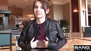 CeCe Capella flashes her boobs in a restaurant