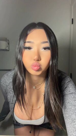 Asian MILF 19honeysuckle 24/7 Big Tits