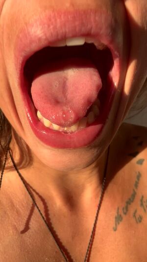 Giantess IRL Lips Vore
