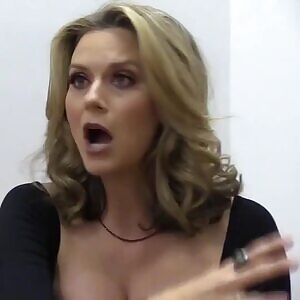 Hilarie Burton