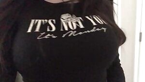 The benefits of not wearing panties 😘