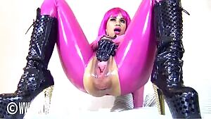 Wrecking Her Cavernous Hole