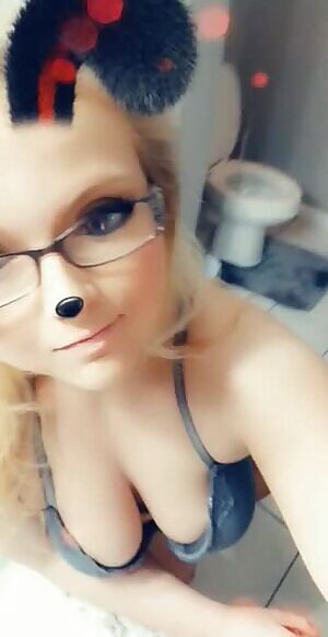 I love to show off for you all! Snapchat - Beccaderp1