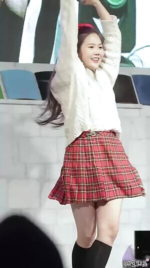 Oh My Girl - Hyojung