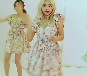 April Chaewon & Chaekyung