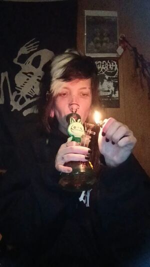 Femme Fatales Alt Bong Clothed Fansly