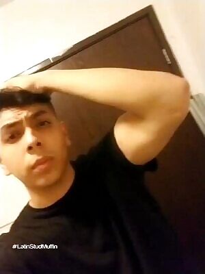 Here's a quick face flash reveal and dick flash for all my Reddit followers 😏 😈