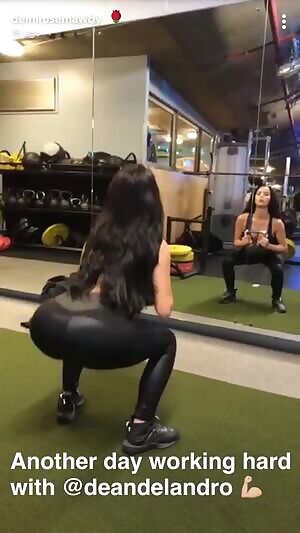 Demi squats.mp4