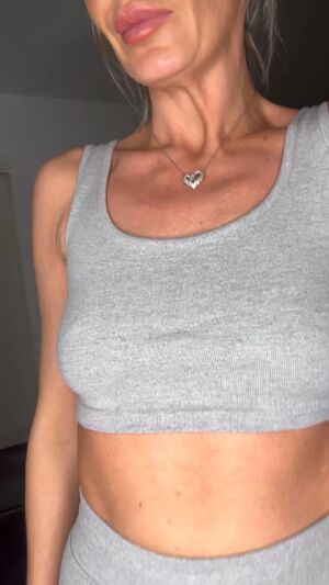 All natural 80’s mom bod