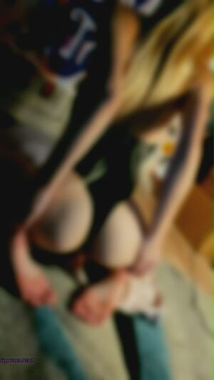 Pussy Pump Babe Blonde Booty PMV