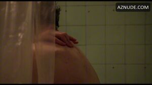 Celebs Actress Age Gap Bathroom Brunette