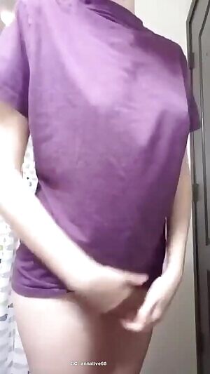 I love to tease and play .. i am very open minded sexually.add me snapchat: annalive68