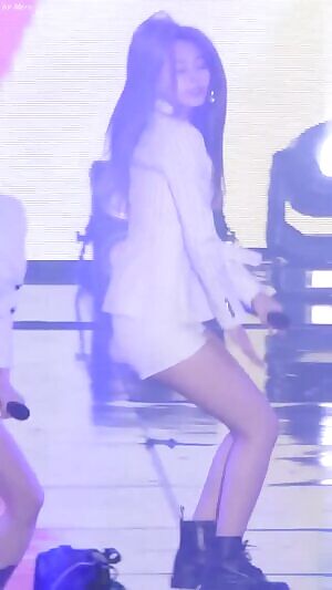 TWICE - Tzuyu