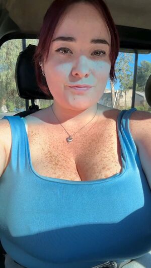 [23F] am i the perfect BBW w freckles? 🤭🤭