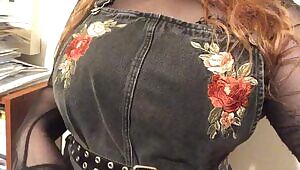 Wanna get this thicc asian drunk at the bar?