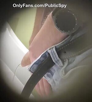 Uncut Pisser Caught