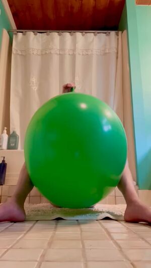 Looner Amateur Balloons Big Dick Edging