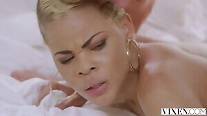 Arie Faye gets proneboned