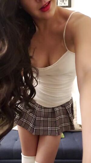 💋 Let's unwind together tonight. Naughty schoolgirl available for some slutty fun. 💋