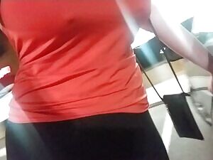 running errands braless. think the cashiers noticed? :X