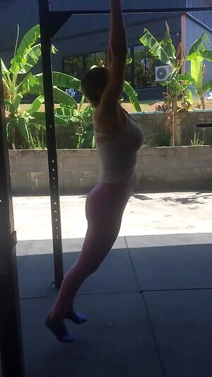I’ve been working on my core and ring pull-ups lately. Proud of my progress ☺️