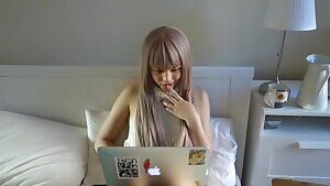 Fapping to my Reddit Crush <3