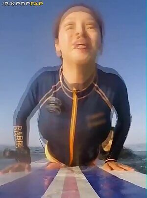 Running Man - Song Ji-Hyo showing why she is an 