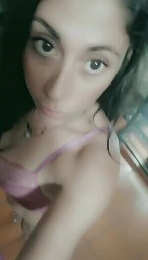hi im mile 31old female, new here from venezuela 💋 snap in comment