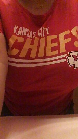 Drop n wiggle on a Friday night. How bout them Chiefs!!!