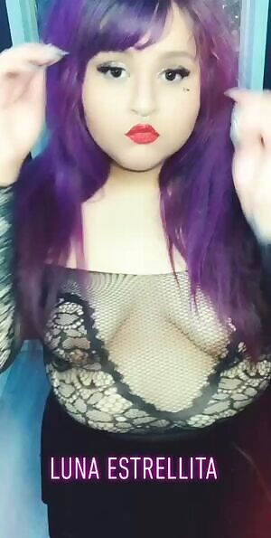 I feel like a stripper in this outfit 🙈